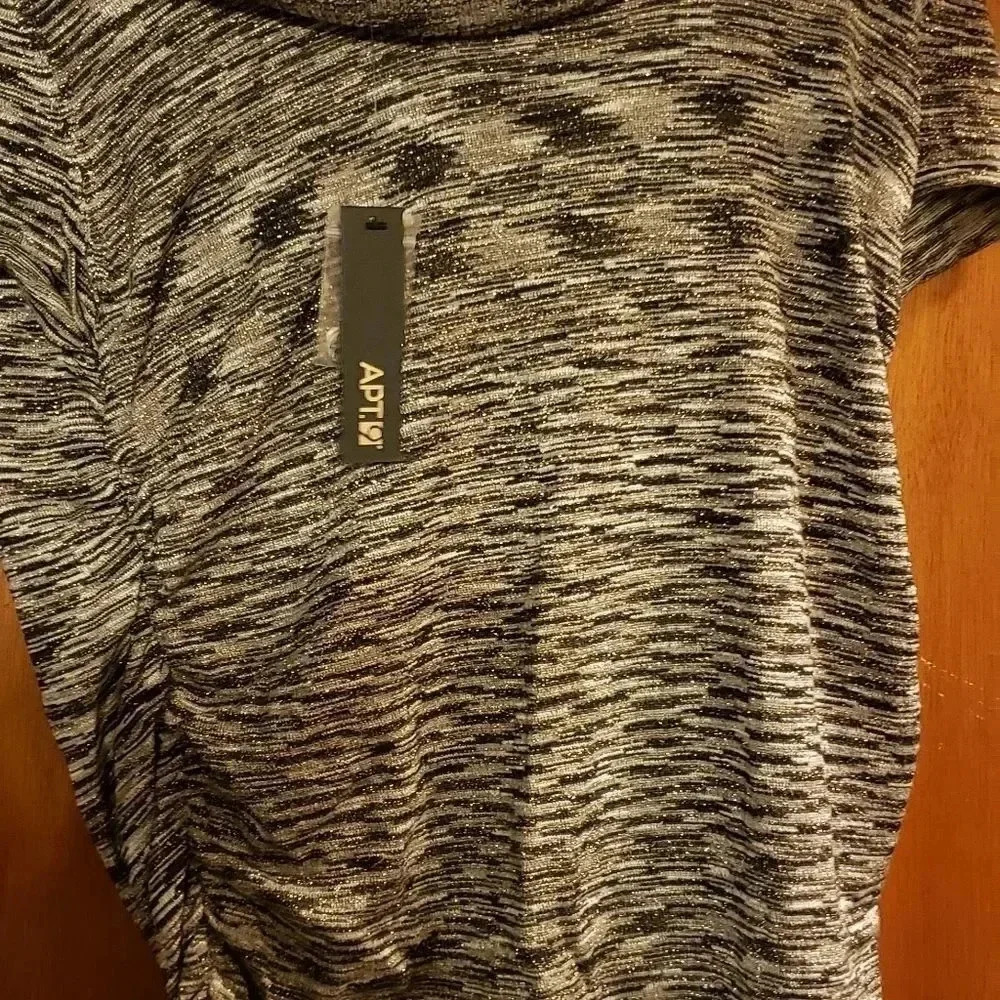 APT 9 Ladies shirt‎